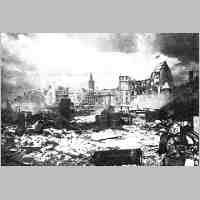 90-38-0093 Koenigsberg nach den schweren Luftangriffen im Sommer 1944..jpg